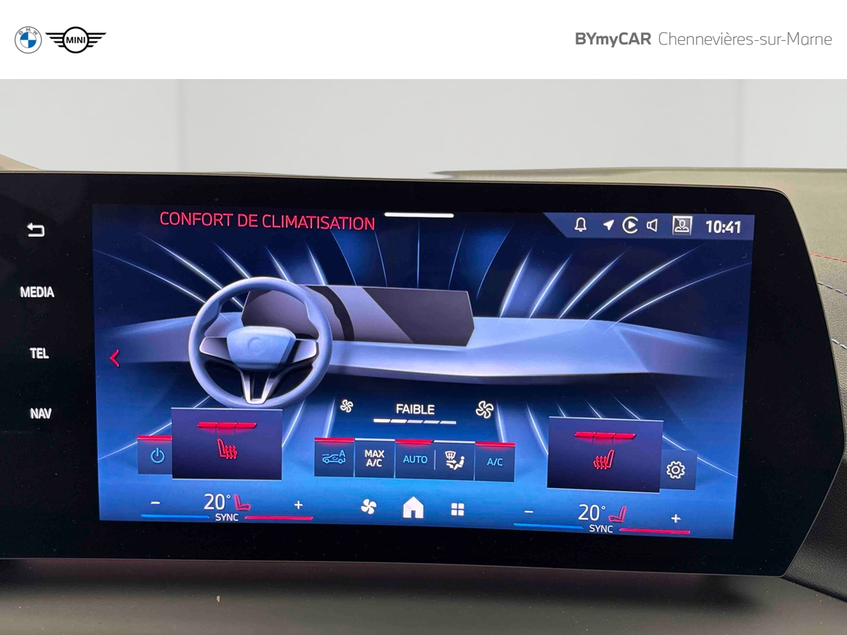BMW Gran Coupe M235 xDrive 300 ch DKG7 — photo 26