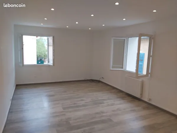 Appartement T3 65M2 au centre de la moutonne dispo fin octobre
