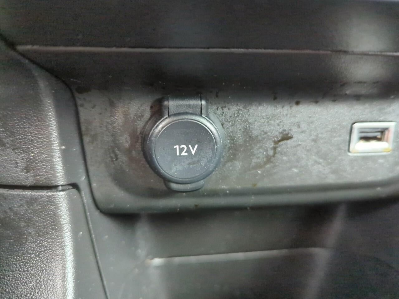 Citroën C3 bluehdi 100 bvm6 you — photo 24