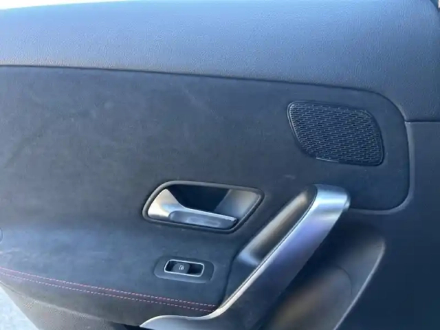 Mercedes Classe A 180 d amg line — photo 20