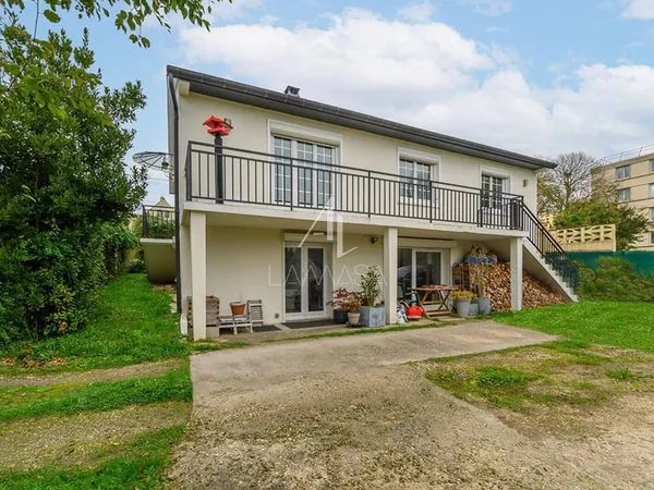 Maison 6 pièces 160 m²