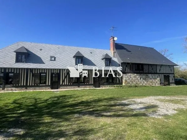 Maison 10 pièces 223 m²