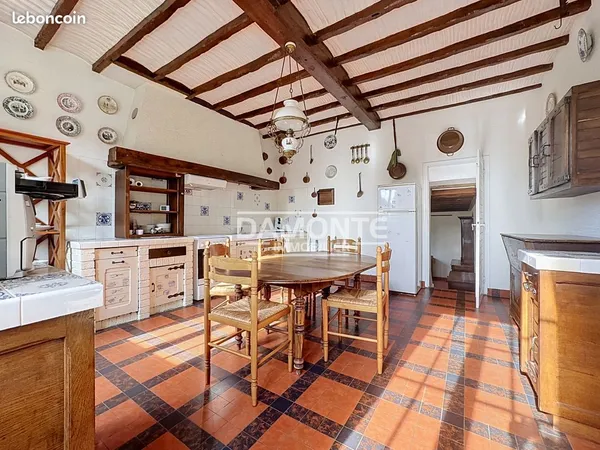 Maison 5 pièces 178 m²