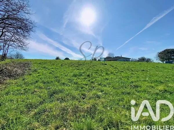 Terrain constructible 3100 m²