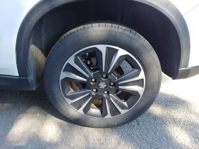 Suzuki Vitara 1.0 boosterjet — photo 13