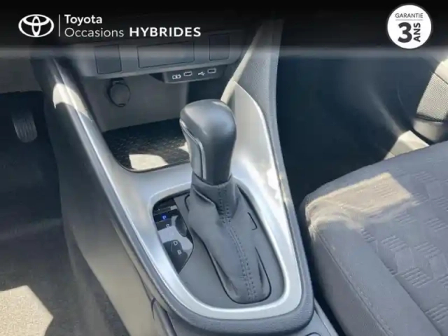Toyota Yaris 116h dynamic business + programme toyota experience 5p mc24 — photo 15
