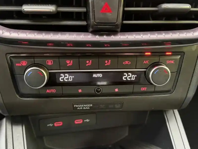 Seat Ibiza 1.0 tsi 110 xcellence dsg7 — photo 20