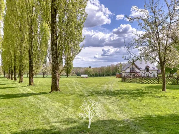 Maison 7 pièces 250 m²