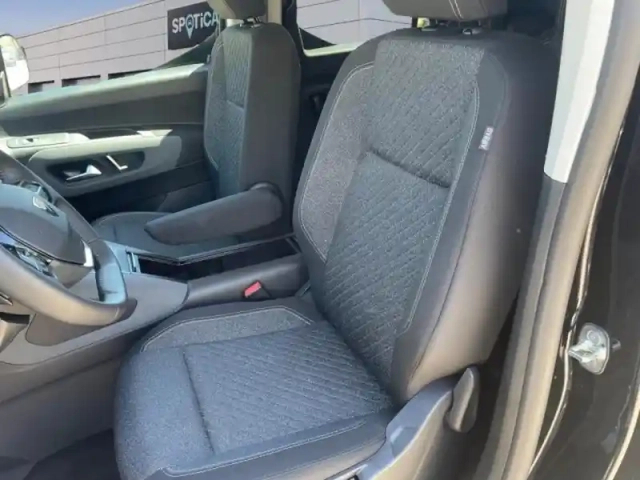 Peugeot Rifter taille m - 1.5 bluehdi 130ch s&amp;s allure eat8 5 places — photo 9