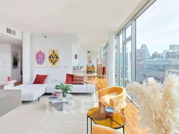 Appartement 8 pièces 220 m²