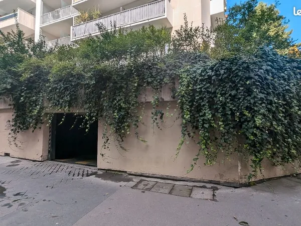 Garage en sous sol sécurisé 75011