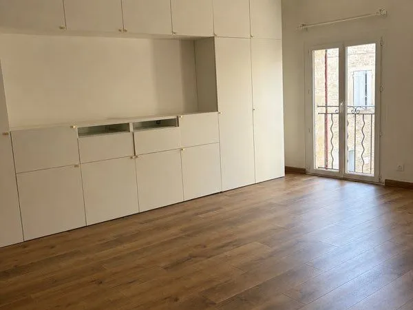 Maison 90 m² - 3 chambres - Grand garage + caves - Claret