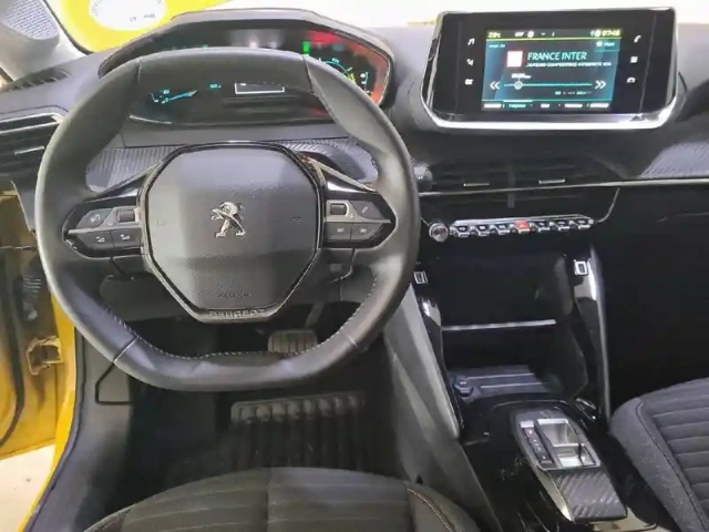Peugeot 208 electrique 50 kwh 136ch — photo 11