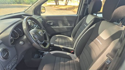 Dacia Dokker 1.3 TCe 130 - Stepway – 2019 – 39249 km – Essence – Boîte Manuelle — photo 15
