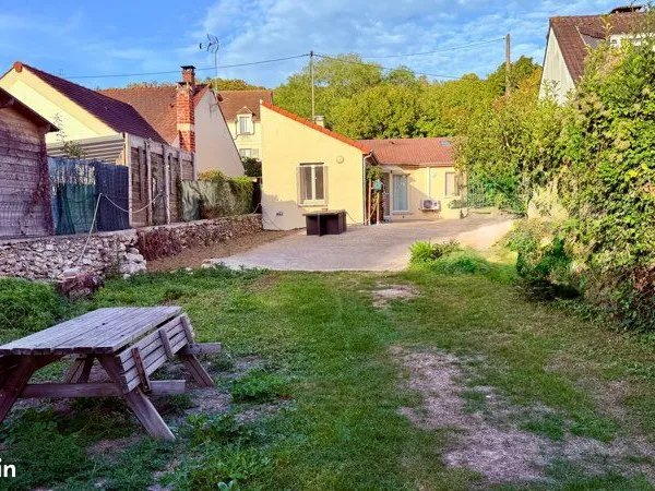 Maison 3 pièces - 67 m² - 2 chambres + possibilité 3ème - Jardin 818 m² - climatisée - Vaux-sur-Sein