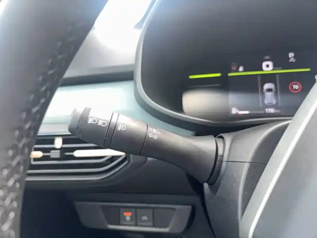 Dacia Sandero eco-g 120 auto — photo 31