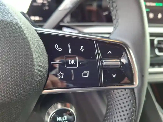 Renault 5 renault  e-tech electrique 10 ch autonomie confort — photo 24