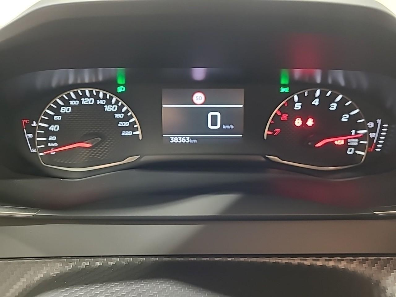 Peugeot 208 — photo 25