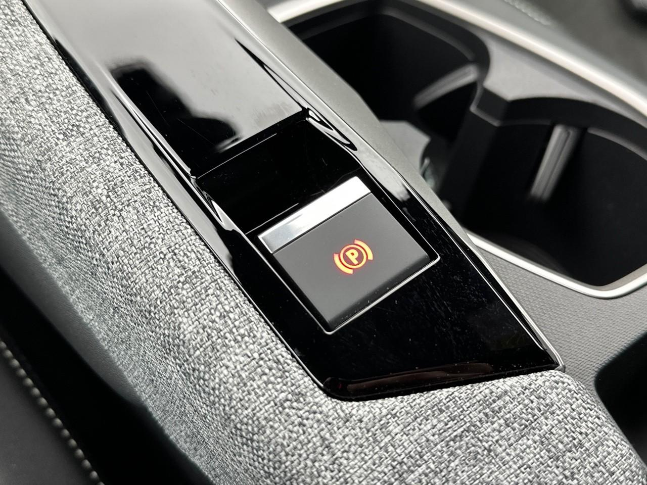 Peugeot 5008 hybrid 145 ch e-dcs6 gt — photo 32
