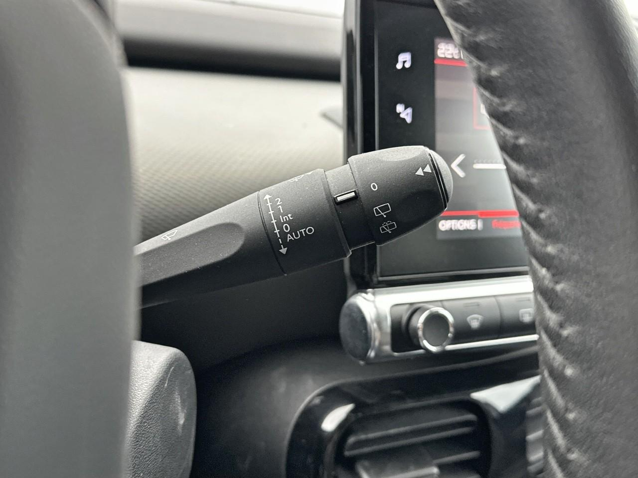 Citroën C4 Cactus puretech 130 s&s eat6 shine — photo 20