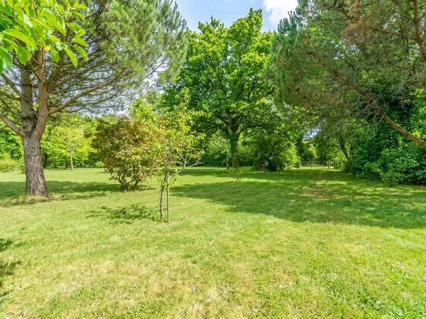 Magnifique longère et son parc à Saint-Lyphard