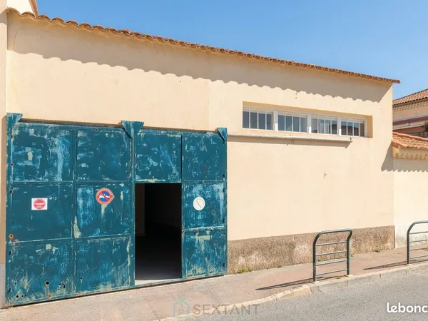 Bureaux 111 m² SAINT CHAMAS