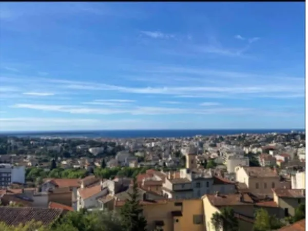 F2 MEUBLE VUE MER LE CANNET MAIRIE