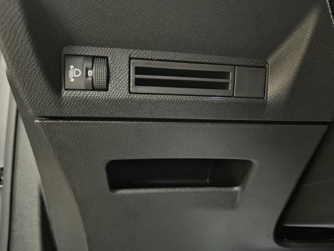 Peugeot 5008 hybrid 145ch allure e-dcs6 — photo 18