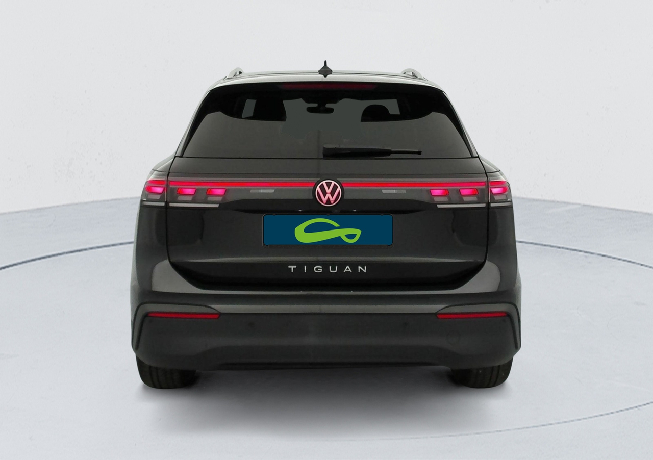Volkswagen Tiguan — photo 4