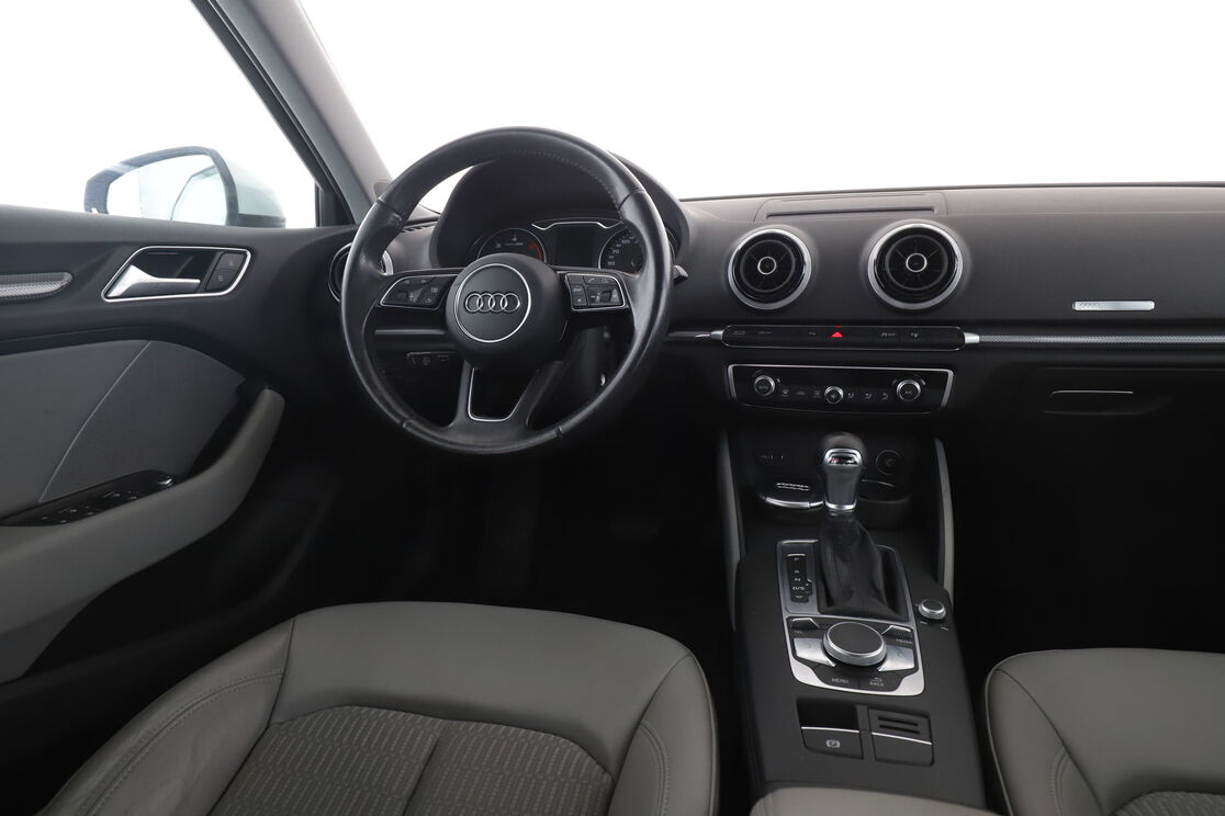 Audi A3 Sportback 2.0 TDI Design S Tronic 6 — photo 12