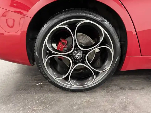 Alfa Romeo Giulia 2.2 190 ch at8 — photo 107