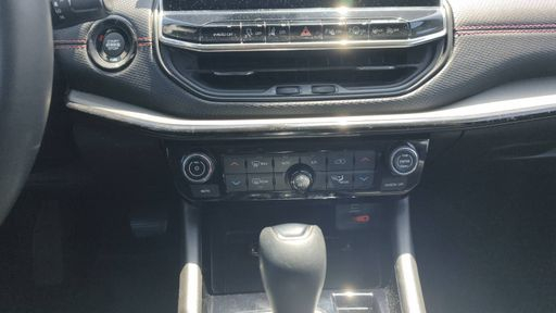 Jeep Compass 1.5 Turbo 130 e-Hybrid 2WD DCT7 - S – 2024 – 74600 km – Hybride essence – Boîte Automatique — photo 20