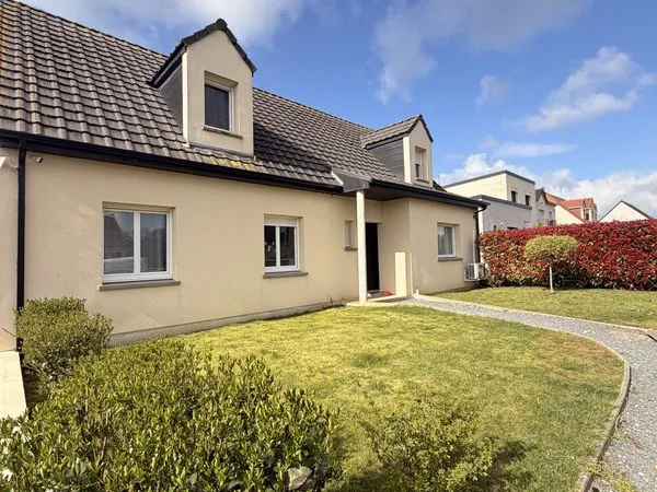 Pavillon 8 pièces 145 m²