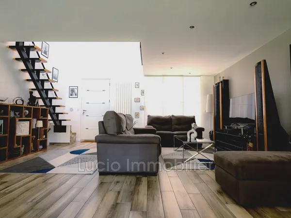 Villa 7 pièces 140 m²