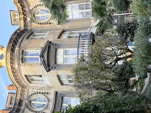 Authentique hôtel particulier du XVIII siècle centre historique