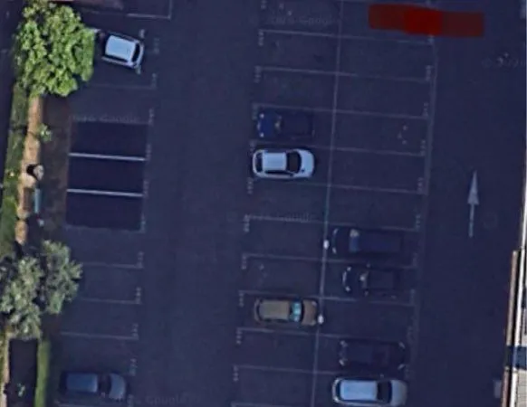 Parking patte d'oie - cartoucherie