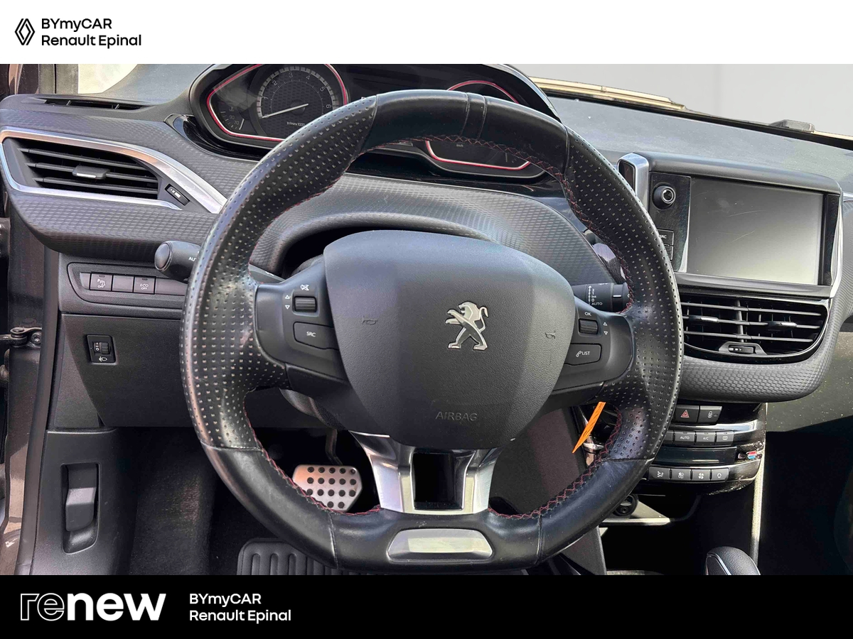 Peugeot 2008 PureTech 110ch S&amp;S EAT6 — photo 10