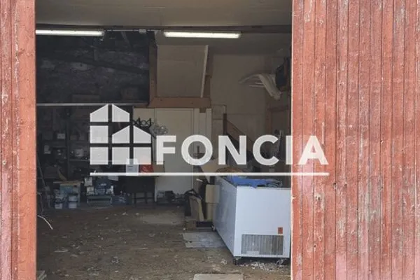 Local d’activité et entrepôt Location Berchères-sur-Vesgre  40m² 265€