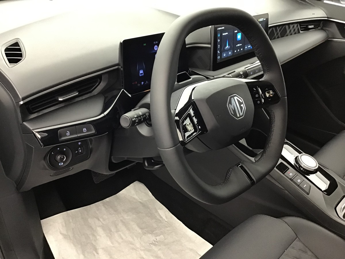 MG MG3 — photo 10