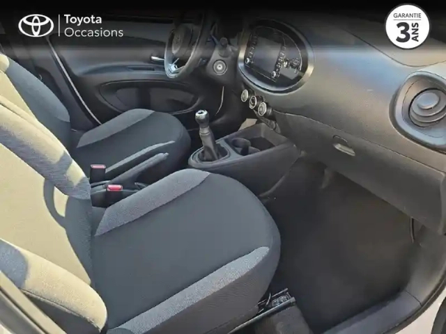 Toyota Aygo X 1.0 vvt-i 72ch dynamic — photo 12