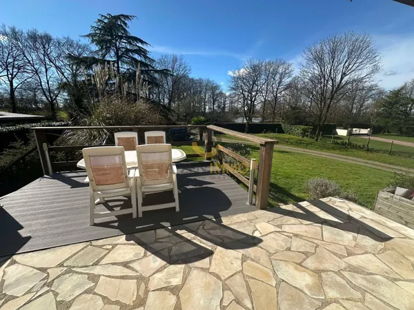 Pavillon 5 chambres à 5 minutes de Bressuire