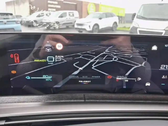 Peugeot 3008 plug-in hybrid 195 e-dcs7 — photo 10