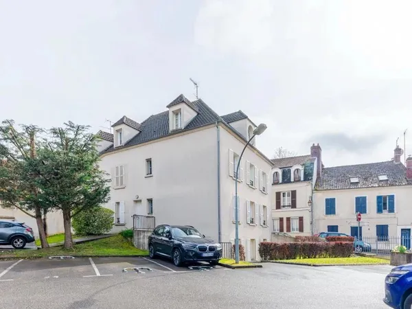 Grand appartement F2 - 78 m²