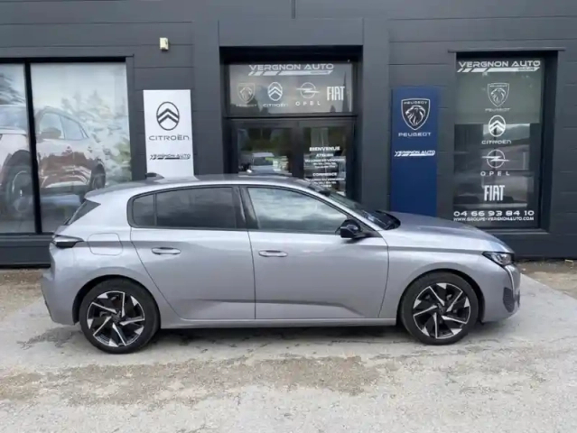 Peugeot 308 iii puretech 130 s&amp;s eat8 allure pack — photo 4