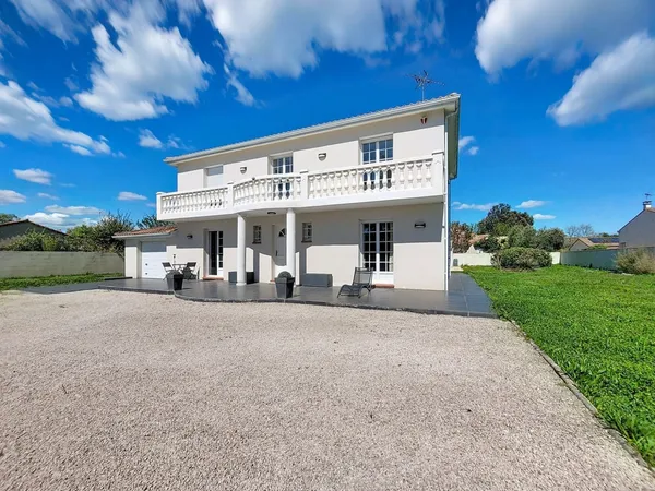 Maison 5 pièces 151 m²
