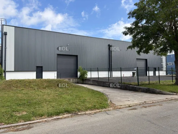 Entrepôt 2753 m²