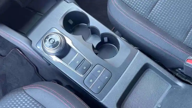 Ford Kuga 2.5 duratec 225 ch phev powershift — photo 10