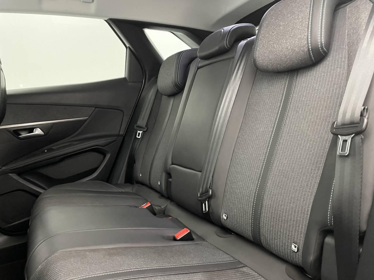 Peugeot 3008 bluehdi 130ch s&s bvm6 allure pack — photo 15