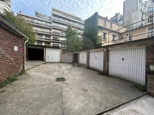 Parking 34 m²