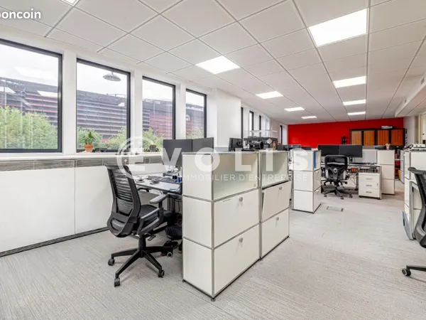Bureau 120 m²